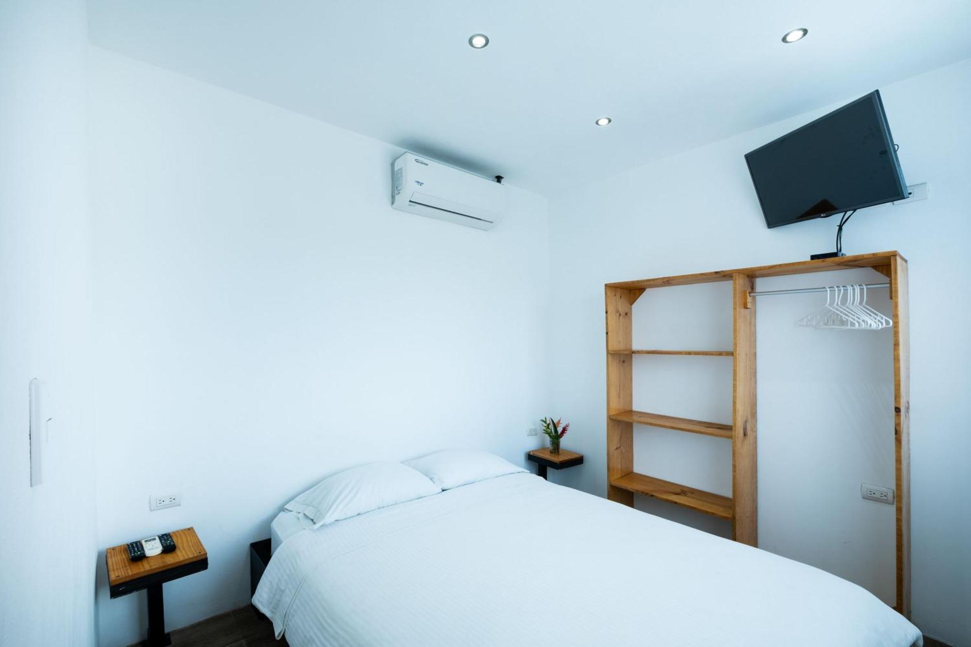Hotel Bamboo Jaco Luaran gambar