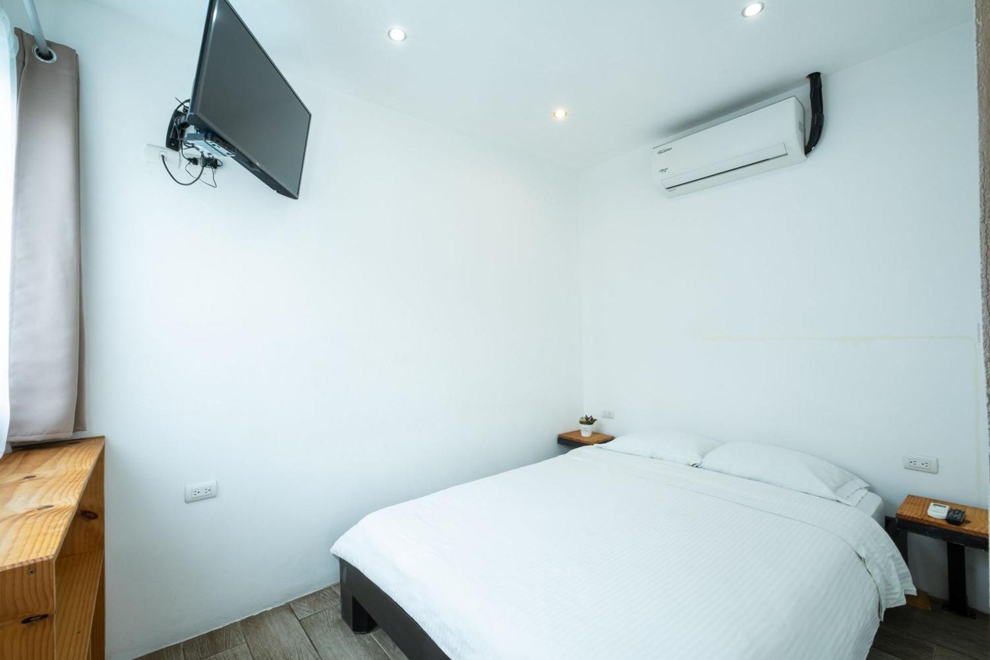 Hotel Bamboo Jaco Luaran gambar